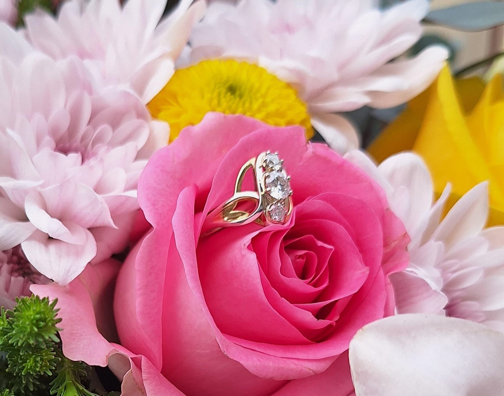 Elegant engagement ring